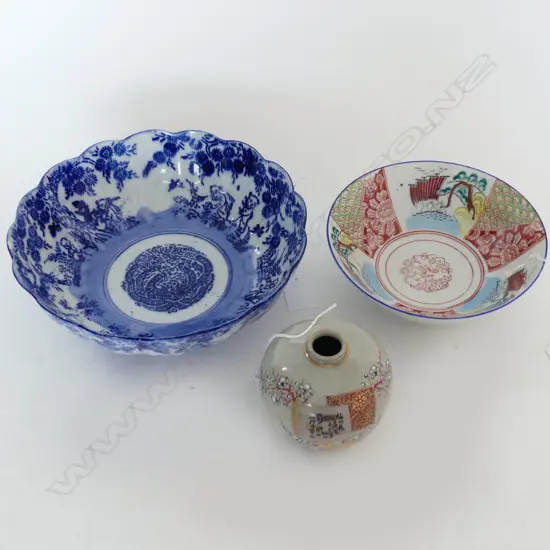 JAPANESE B/W BOWL DIA220MM ANOTHER DIA170 &KAGA KUTANI VASE H90MM