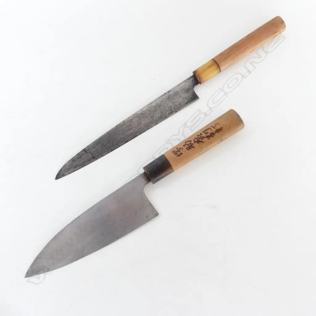 2 QUALITY VINTAGE JAPANESE CHEFS KNIVES HAND FORGED ONE SIGNED  Image 1++