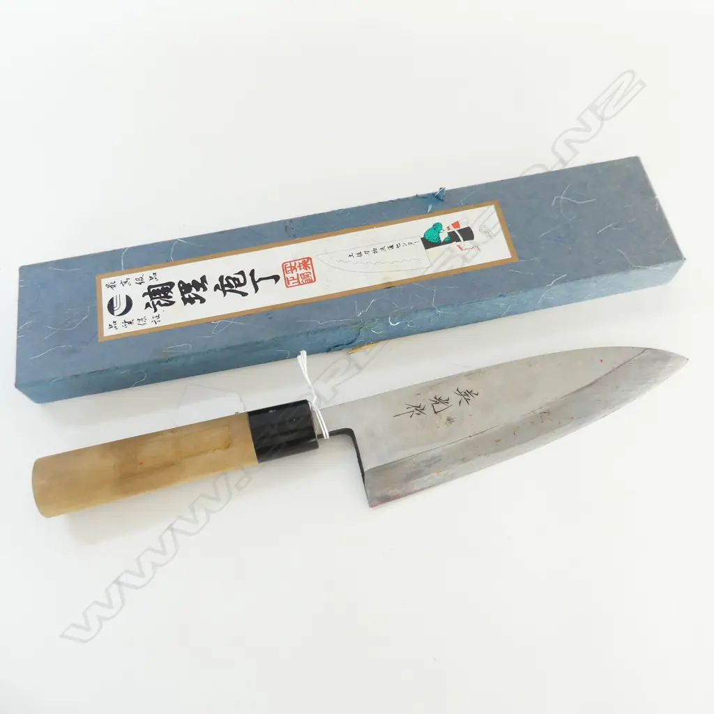 JAPANESE CRAFTED STEEL CHEF'S KNIFE L.340MM in original box  Image 1++