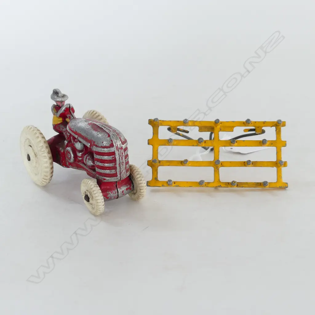 FUN HO TRACTOR & SOIL TILLER ATACHMENT L180MM Image 1++