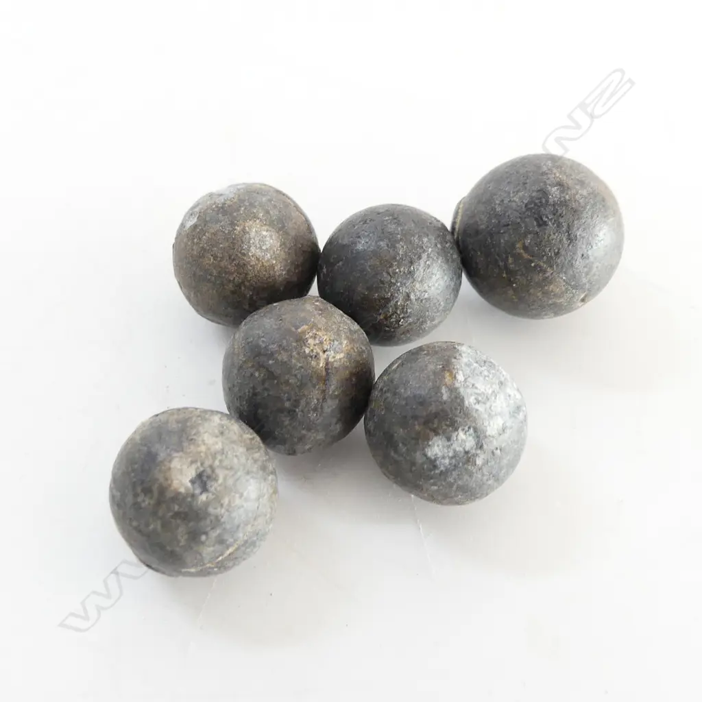 6 OLD LEAD MUSKET BALLS 'round the top end of Te Whanga Lagoon Chatham Islands' c1920-1950 Image 1++