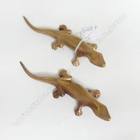 PAIR BRONZE LIZARD SCULPTURES L.170mm