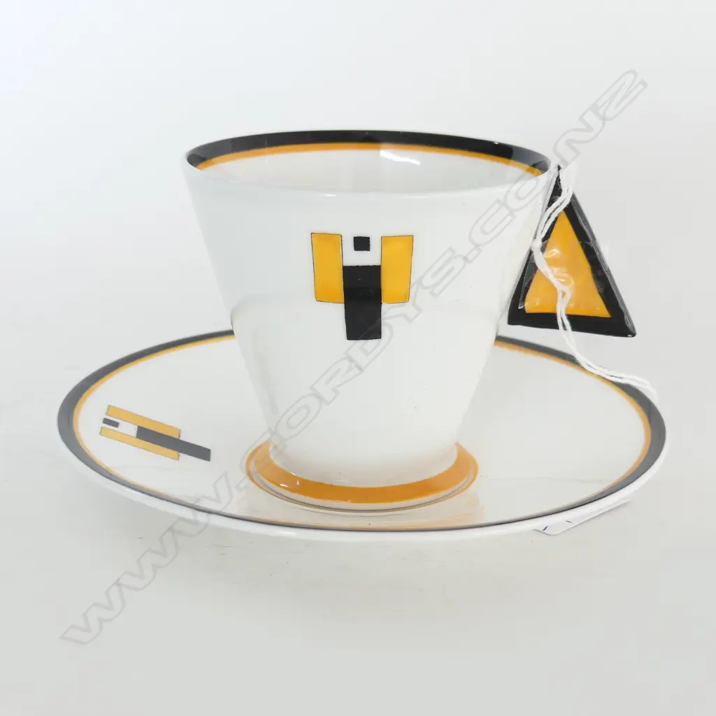 SHELLY DECO 'VOGUE' C/S TRIANG HANDLE Image 1++