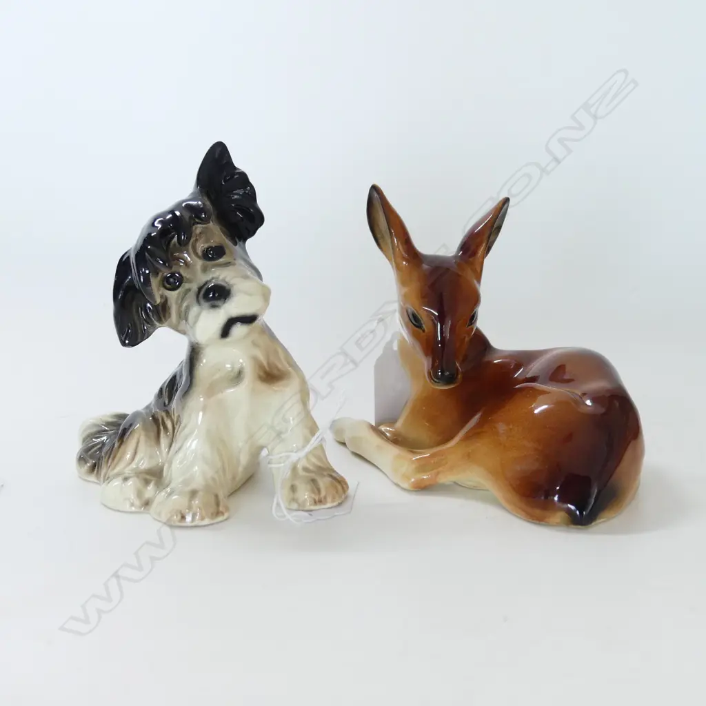 CROWN LYNN FAWN # 2535 + seated DOG # 2663 Image 1++