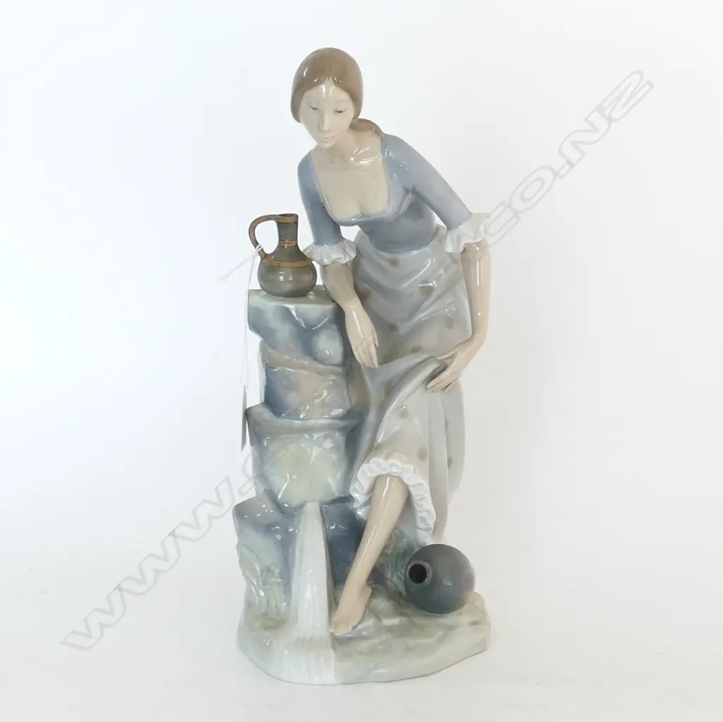 NAO FIG WATER GIRL H330MM Image 1++