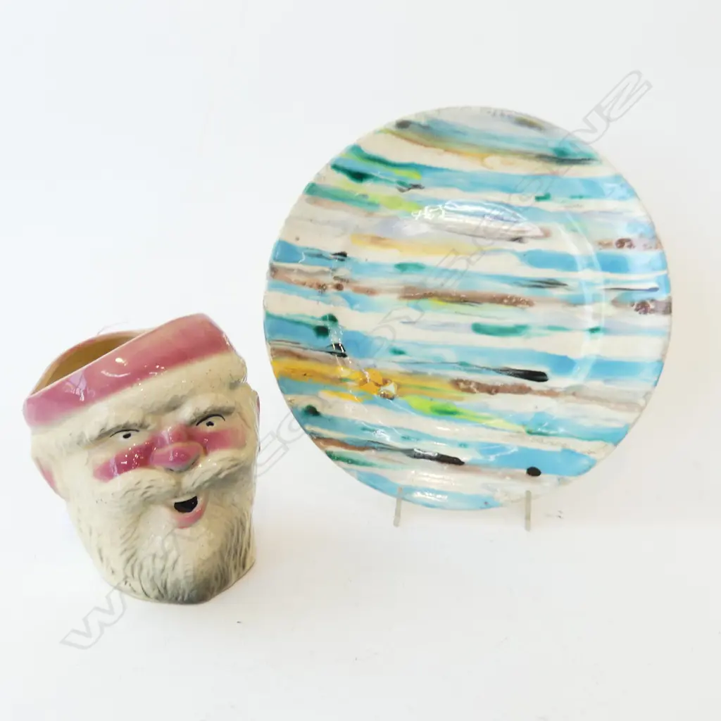 2 PCES CROWN LYNN; SANTA TOBY JUG H.140mm, KELSTON WARE PLATE 240mm Image 1++