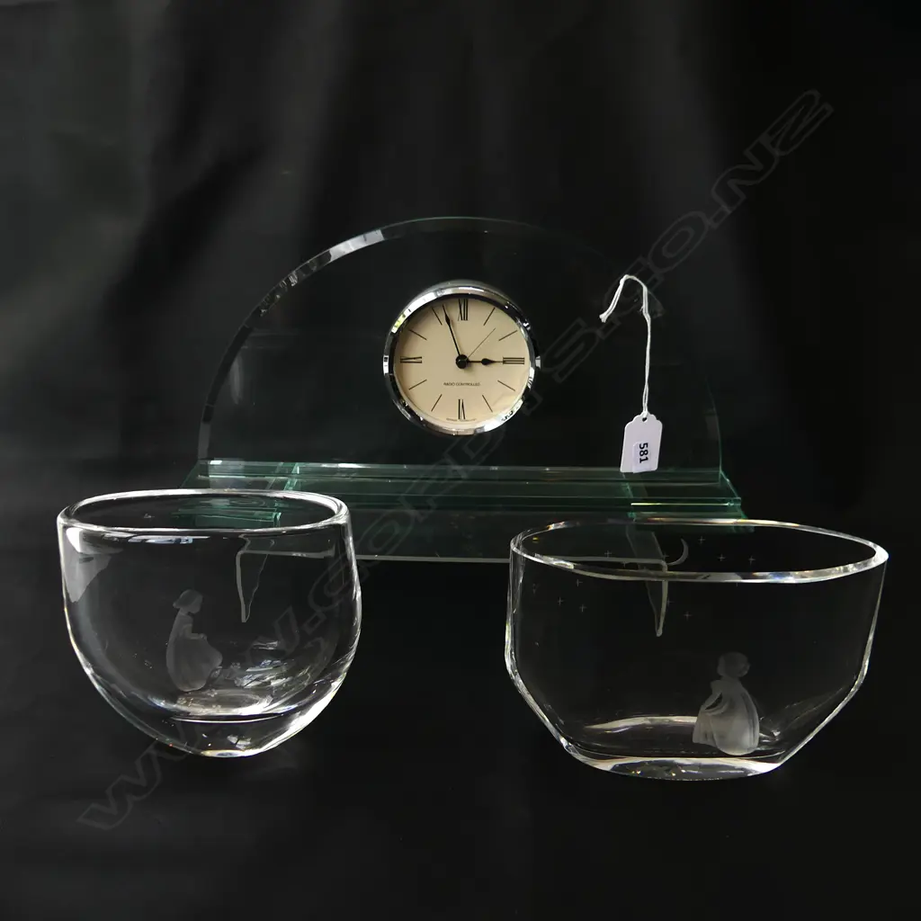 2 ORREFORS CRYSTAL VASES H.115mm + GLASS FRAMED CLOCK W.335mm Image 1++