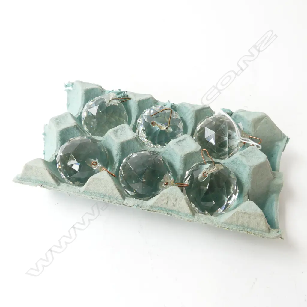 SIX VINTAGE QUALITY CRYSTAL FACET CUT BALLS WITH HANGERS, D.40mm Image 1++
