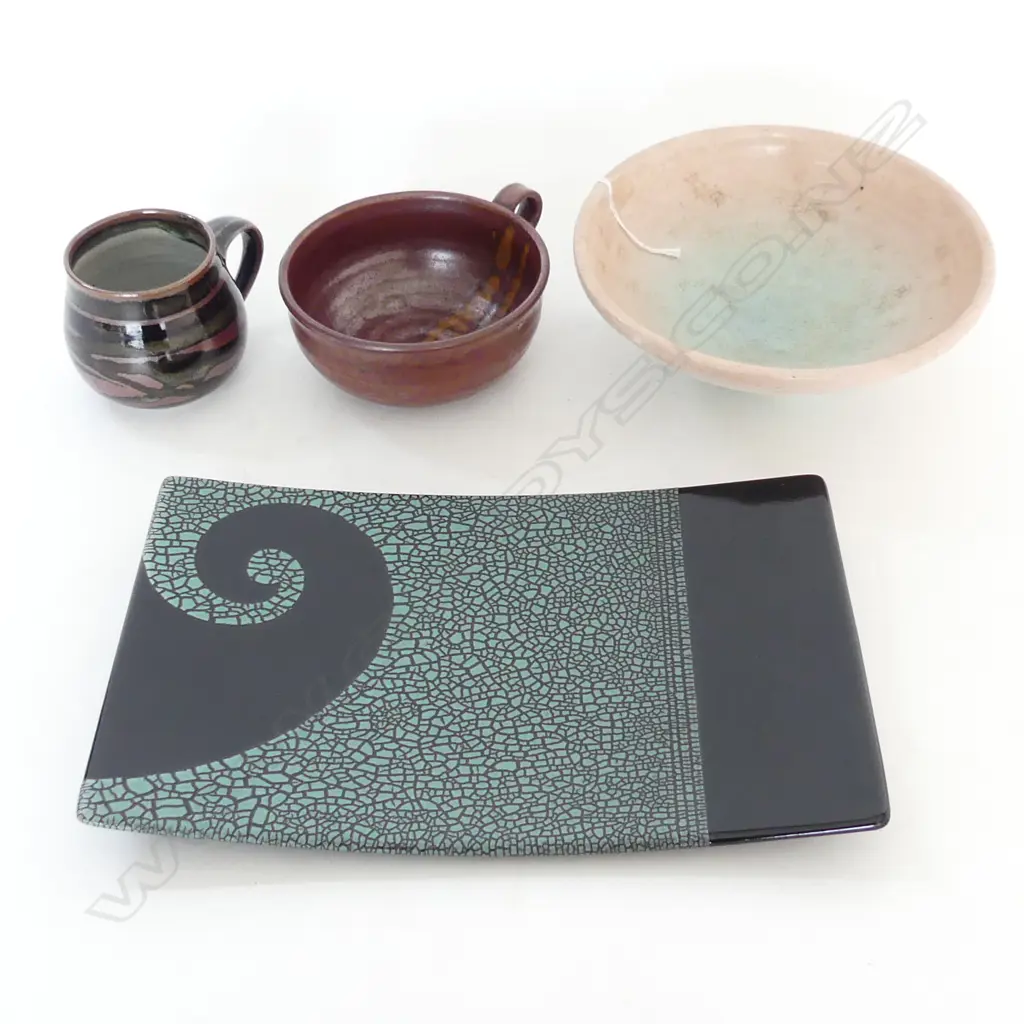 LRG CERAMIC PLATE w KORU DESIGN, signed, PINK GLAZED BOWL, POTTERY SOUP BOWL & SUE NEWITT COFFEE MUG Image 1++