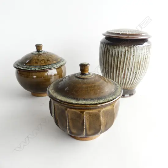 SET OF 3 PETER STICHBURY JARS (ATTRIBUTED) (H. 180, 190, 170mm)