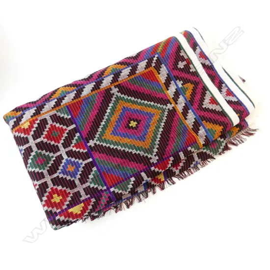 LONG PHILLIPINES WOVEN TEXTILE OF 5 PANELS BRIGHT TONES 4100 X 890 (52)