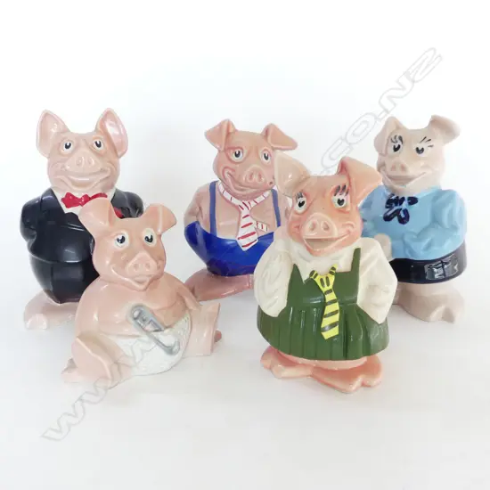 FAMILY OF 5 WADE PIGGY MONEY BOXES 170 TALLEST