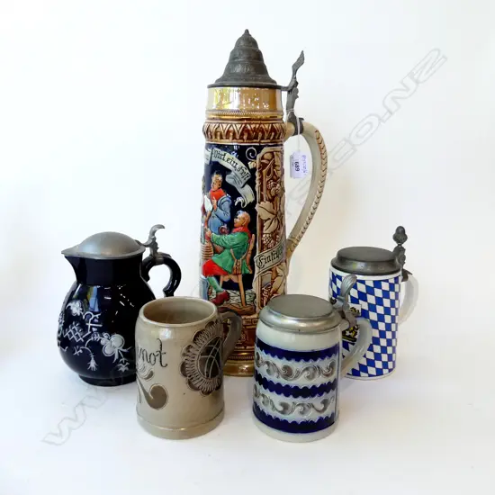 4 ASST. GERMAN STEINS H.435mm + WINE PITCHER