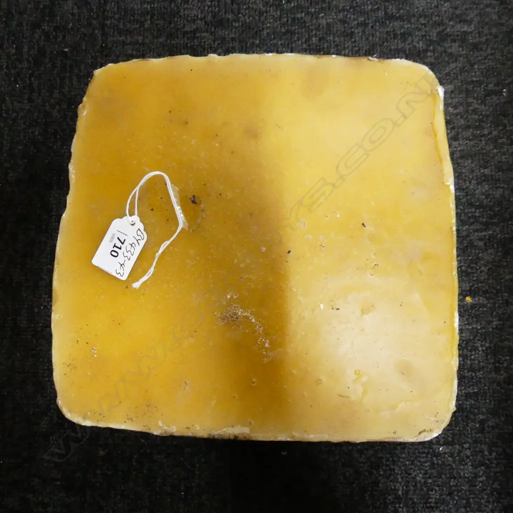 4KG TARARUA BUSH EDGE YELLOW BEESWAX Image 1++