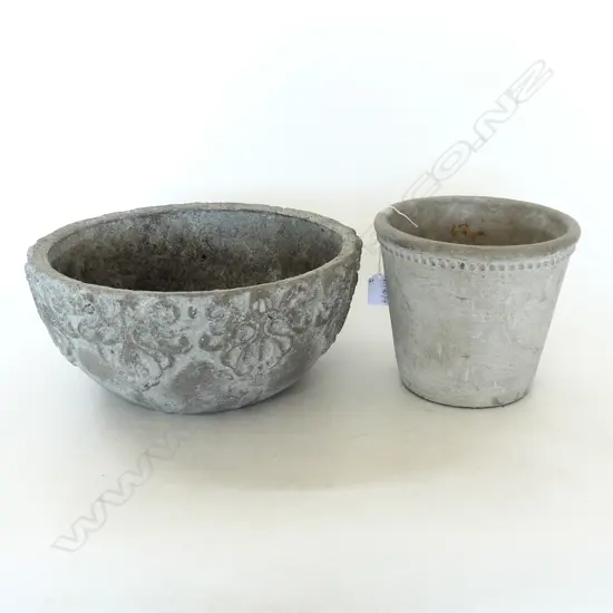 2 GREY POTS; CONCRETE LOOK RESIN 350mm dia, CERAMIC H.185mm