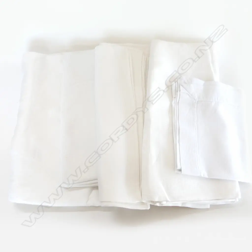 4 VINTAGE DAMASK TABLECLOTHS + CARVING/HAM CLOTHE/BAG embroidered w a dog Image 1++