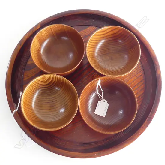  4 TURNED KEYAKI WOOD BOWLS ON A KEYAKI WOOD TRAY W350MM