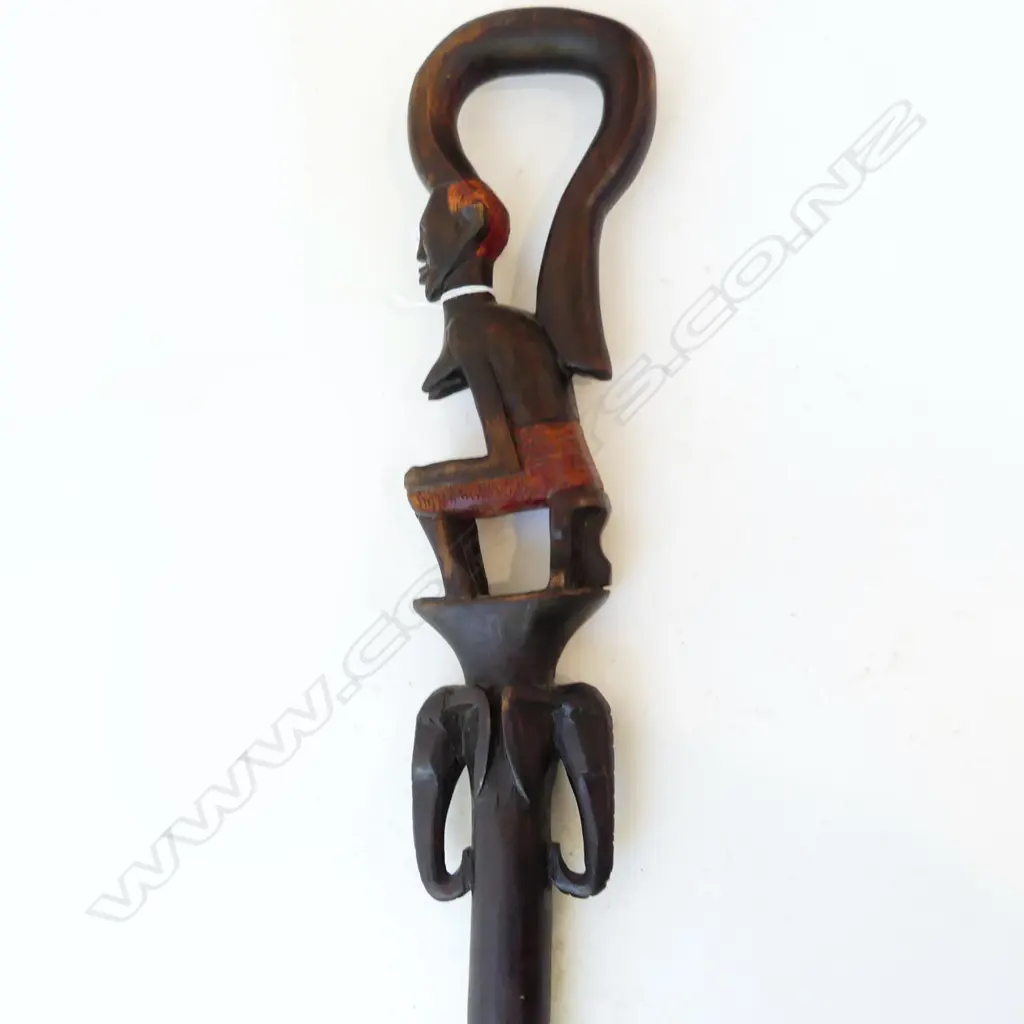 CARVED WOODEN AFRICAN WALKING STICK L.910mm Image 1++