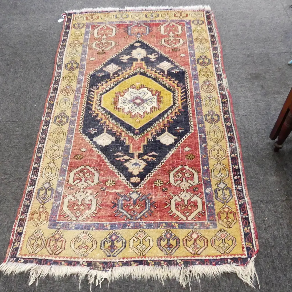 HAND KNOTTED ALL WOOL RUG 1800x1050mm Image 1++