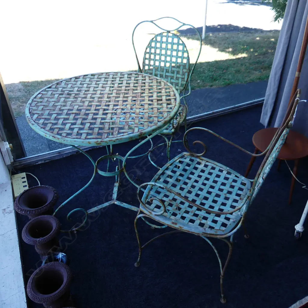 3 PCE RUSTIC FRENCH STYLE GREEN PAINTED METAL PATIO SET: PR CHAIRS + TABLE 710mm dia Image 1++