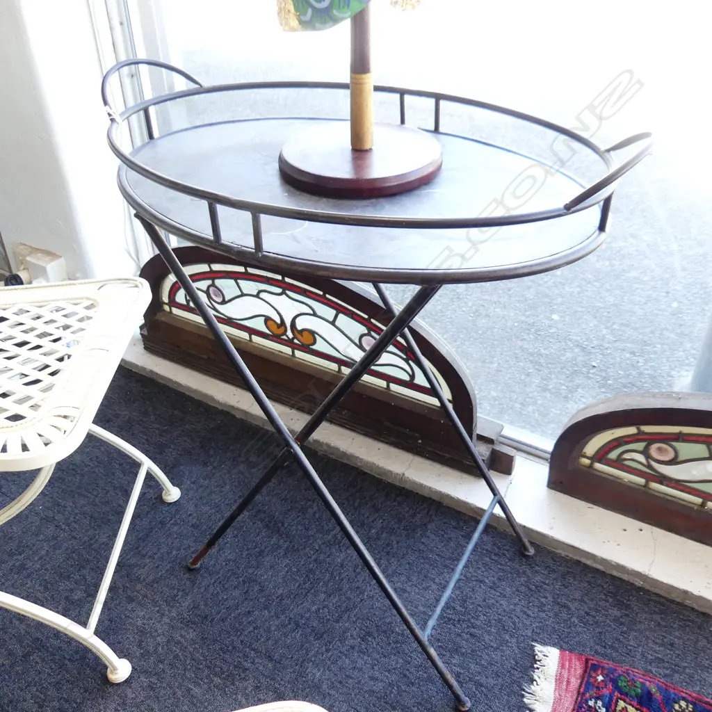 OVAL METAL TRAY TABLE 670x410x795mm Image 1++