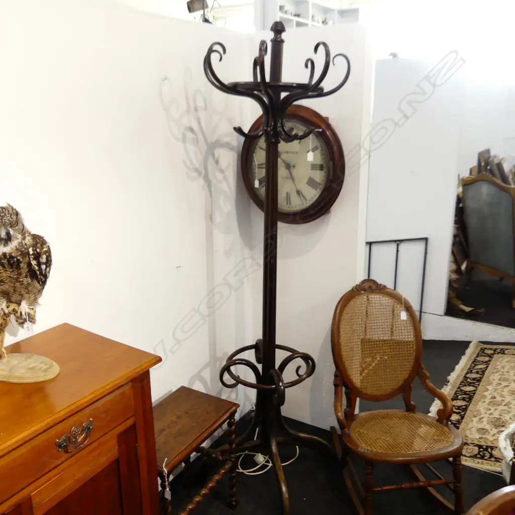 BENTWOOD HATSTAND H2M Image 1++