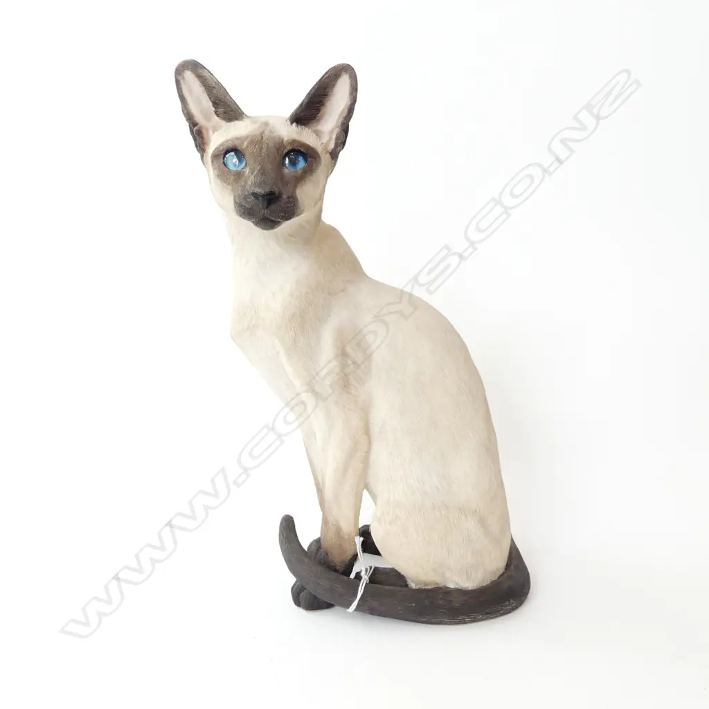 SITTING SIAMESE CAT [COUNTRY ARTISTS # 03042] H330MM Image 1++