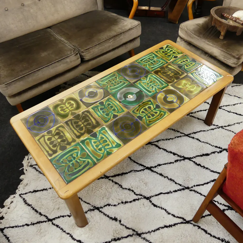 RETRO CHARLES HOLMES TILE TOP RIMU COFFEE TABLE 1180x560x435mm Image 1++