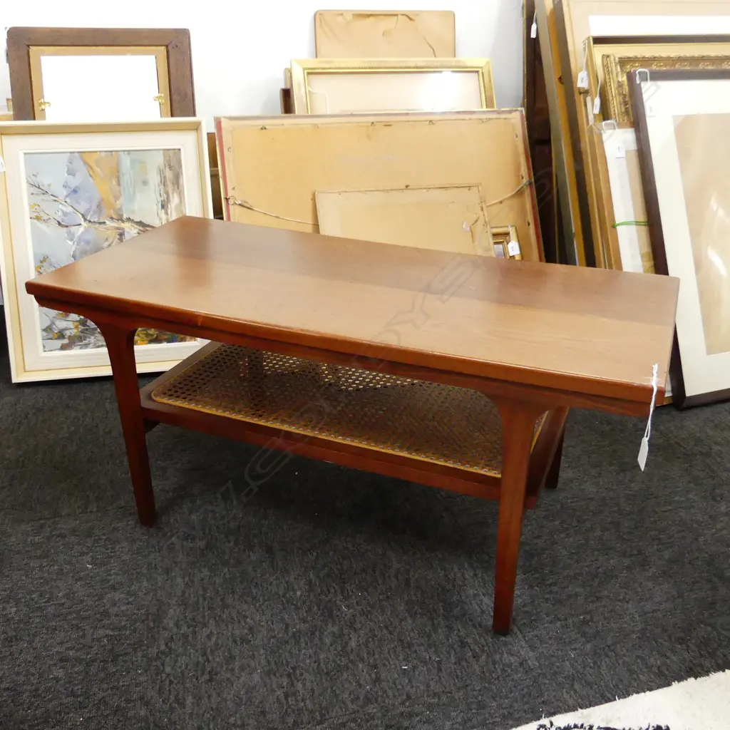 RETRO AIREST COFFEE TABLE 915x400x415mm Image 1++