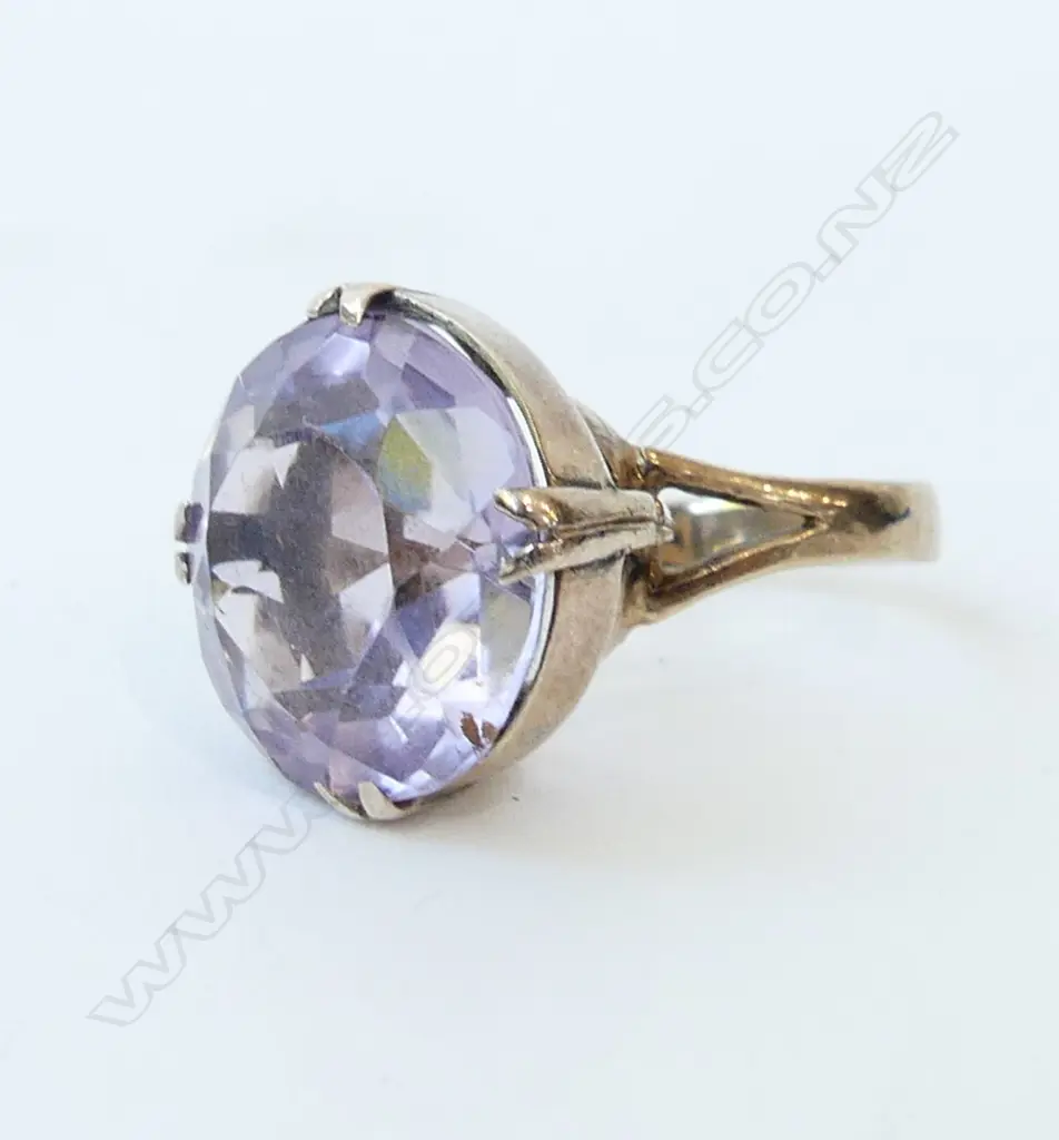 9CT GOLD AMETHYST RING  SIZE L Image 1++