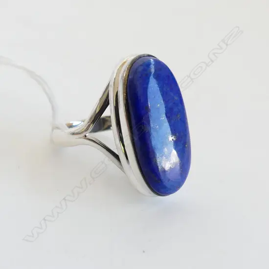 925 SILVER & LG OVAL LAPIS LAZULI DRESS RING SIZE P 1/2