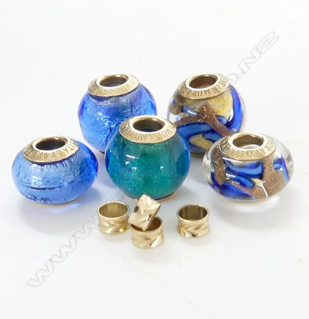 5 9ct MURANO BEADS - BLUE TONES + 4 SPACERS Image 1++