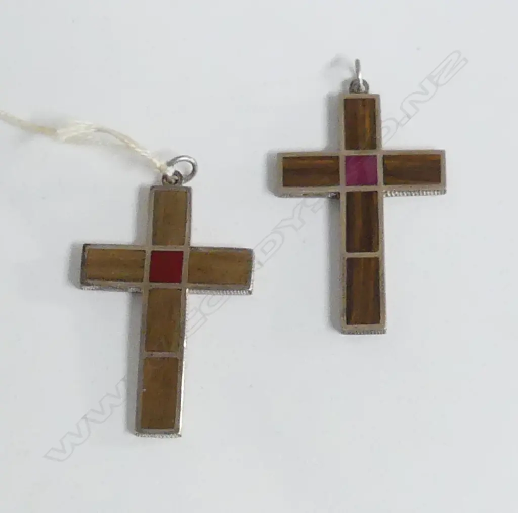 2 x RUSSELL MURPHY SILVER & LIGNUM VITAE & RHODENITE CROSS PENDANTS Image 1++