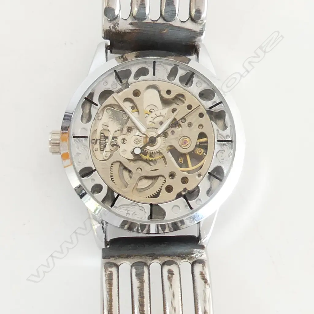 MENS MODERN SKELETON WRISTWATCH EXHIBITION BACK stainless water resistant Image 1++
