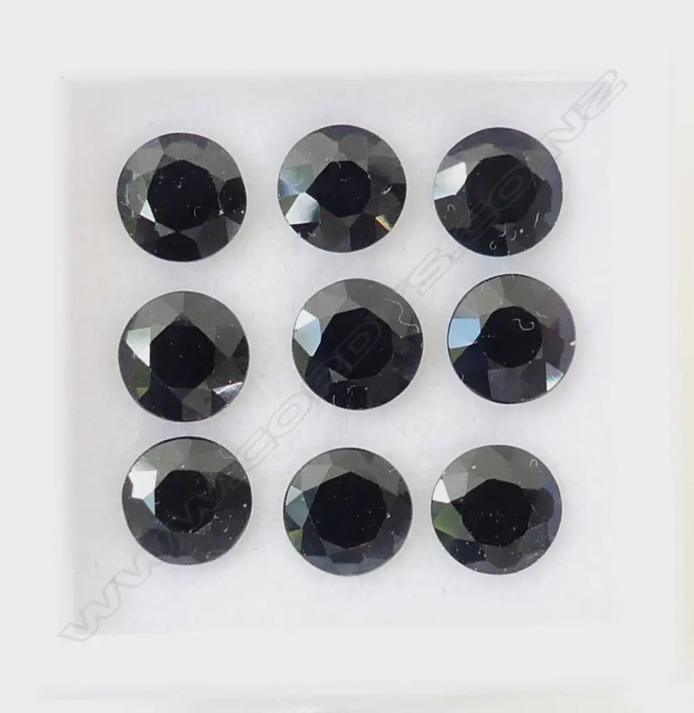 SAPPHIRE ROUND 8MM  9 = 22.57CT Image 1++
