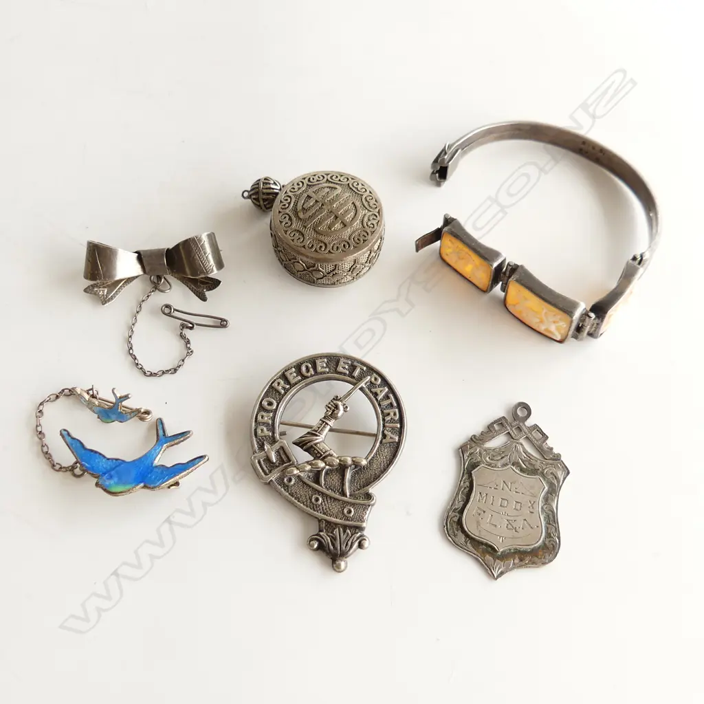 ASST. ANTIQUE SILVER JEWELLERY ETC: medallion 1897-8 'ALLIANCE DIV.1' + enamel swallow + Chinese locket etc Image 1++