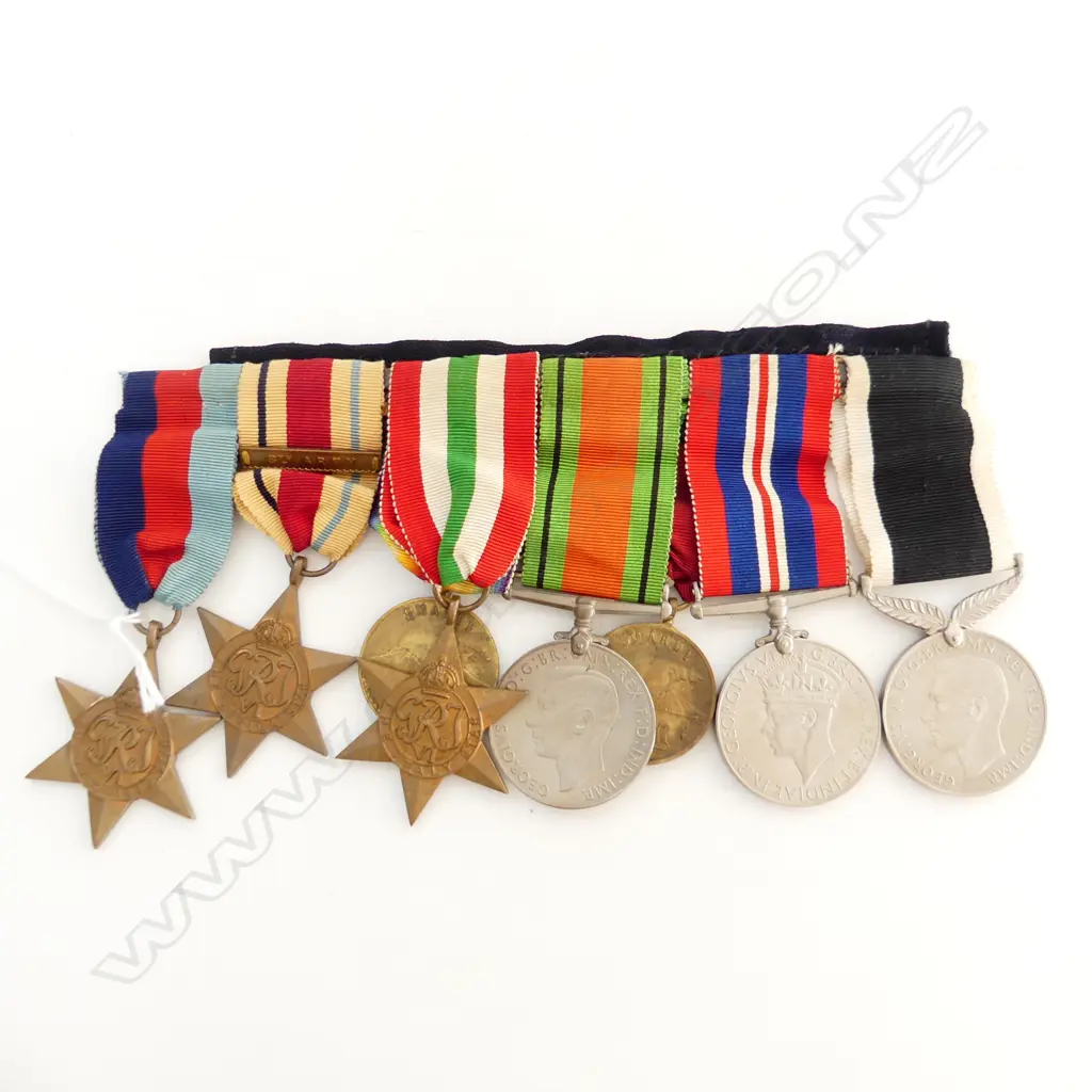 8 WWII MILITARY MEDALS Image 1++