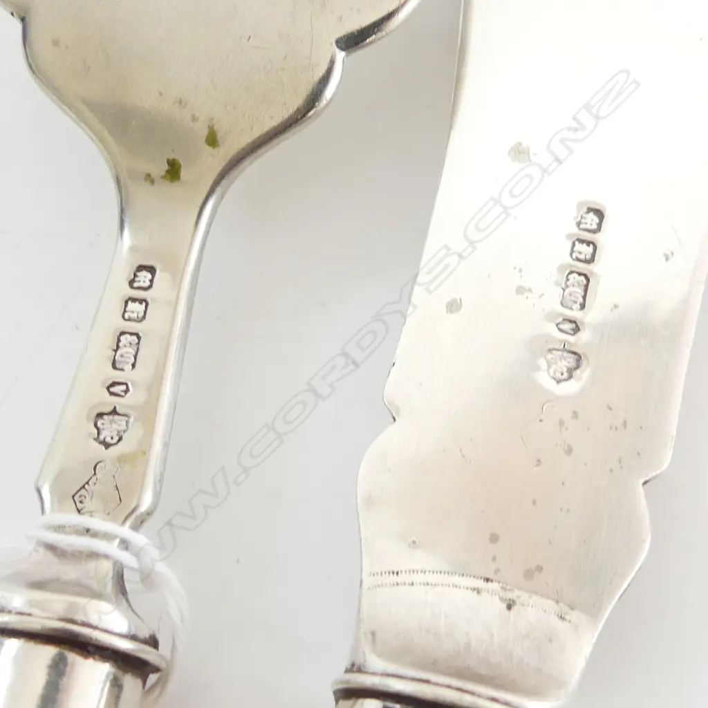 PAIR OF VICTORIAN IVORY, SILVER & SILVER PLATED FISH SERVERS SHEFFIELD 1883 B: CRACK TO HANDLES, L.295mm Image 1++