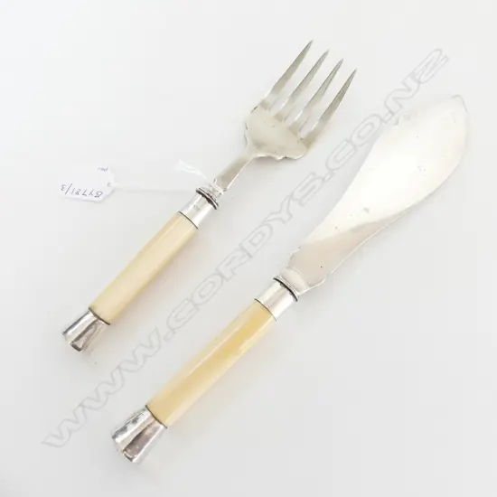PAIR OF VICTORIAN IVORY, SILVER & SILVER PLATED FISH SERVERS SHEFFIELD 1883 B: CRACK TO HANDLES, L.295mm