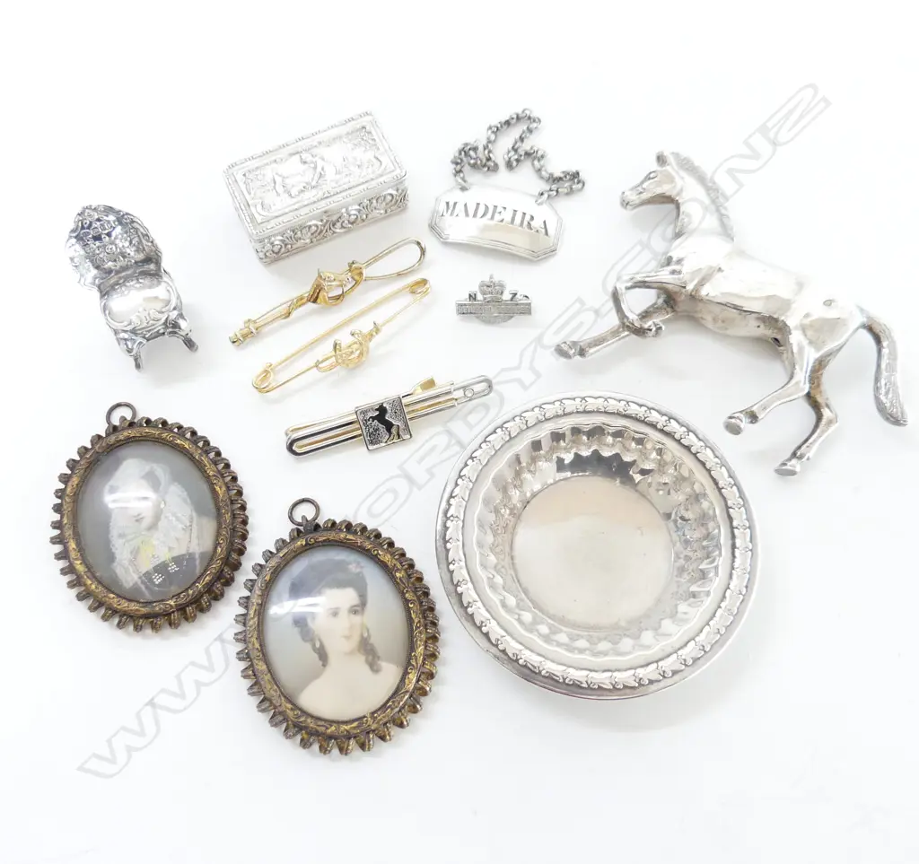 4 PCES STG SILVER 90gm PIN DISH 85mm dia, LIDDED CONTAINER, MADEIRA LABEL, CHAIR + PR PORTRAITS, PINS, HORSE Image 1++