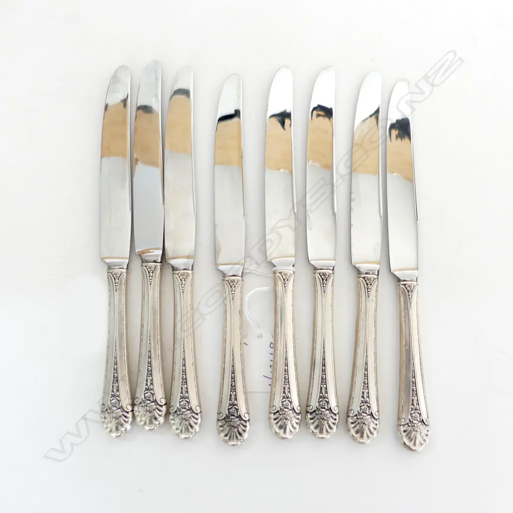 8 SILVER DINNER KNIVES ‘ROYAL WINDSOR’ PATTERN BY TOWEL USA STAMPED ‘STERLING HANDLE PAT 1935’, L.220mm  Image 1++
