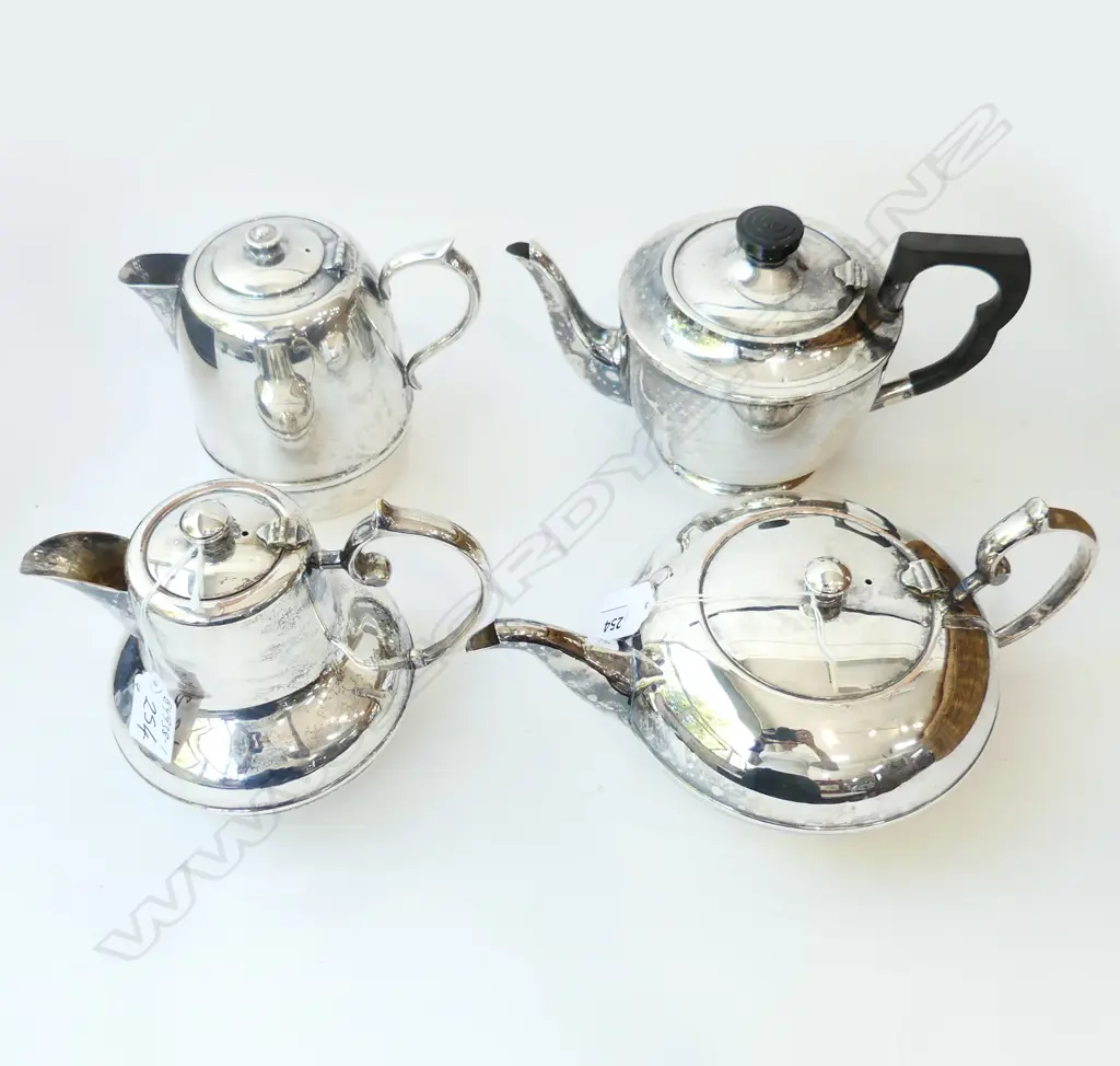 4 VINTAGE SILVER PLATE PIECES: 2 teapots + 2 hot water jugs Image 1++
