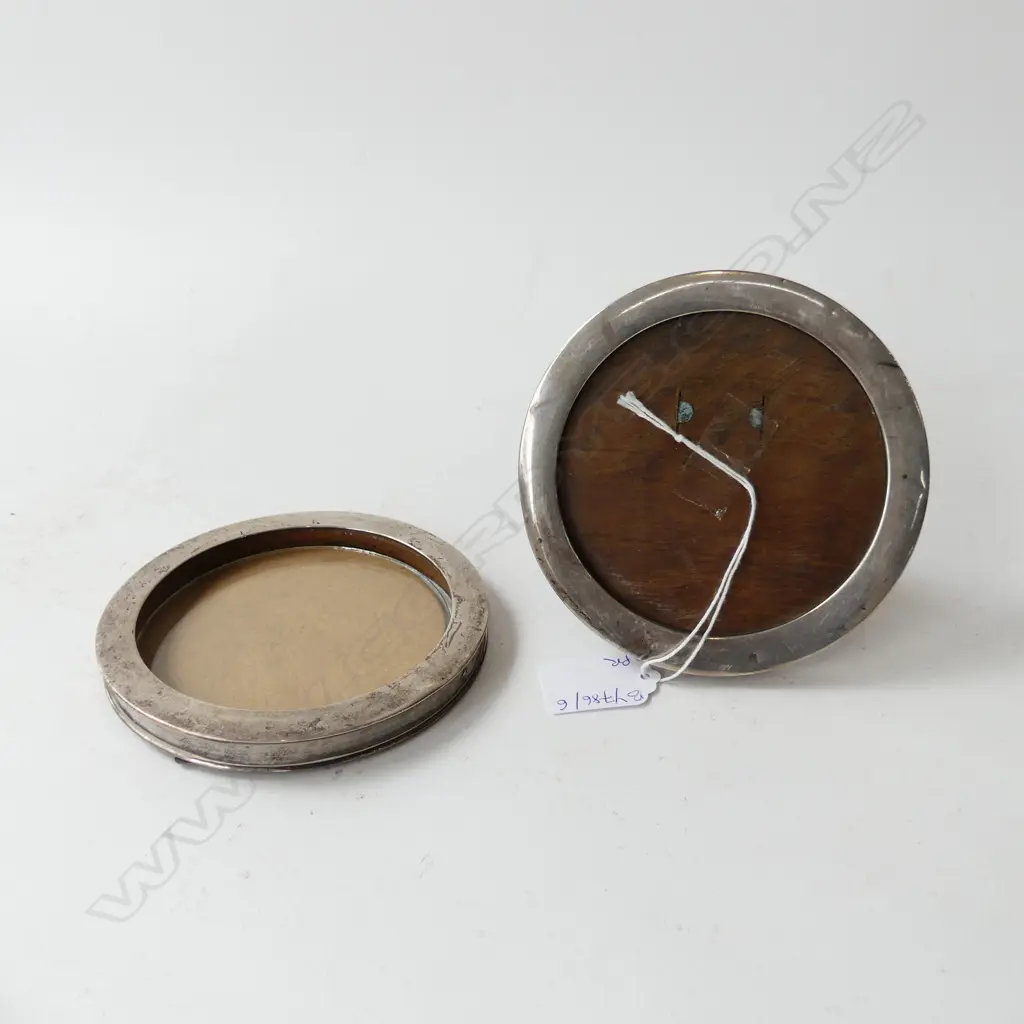 PR STG SILVER PHOTO FRAMES, B'HAM 1918 125mm dia Image 1++