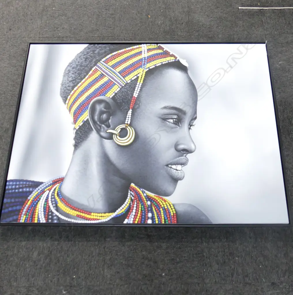 LG ARTWORK ON CANVAS; AFRICAN MASAI WOMAN 1100x1500mm Image 1++