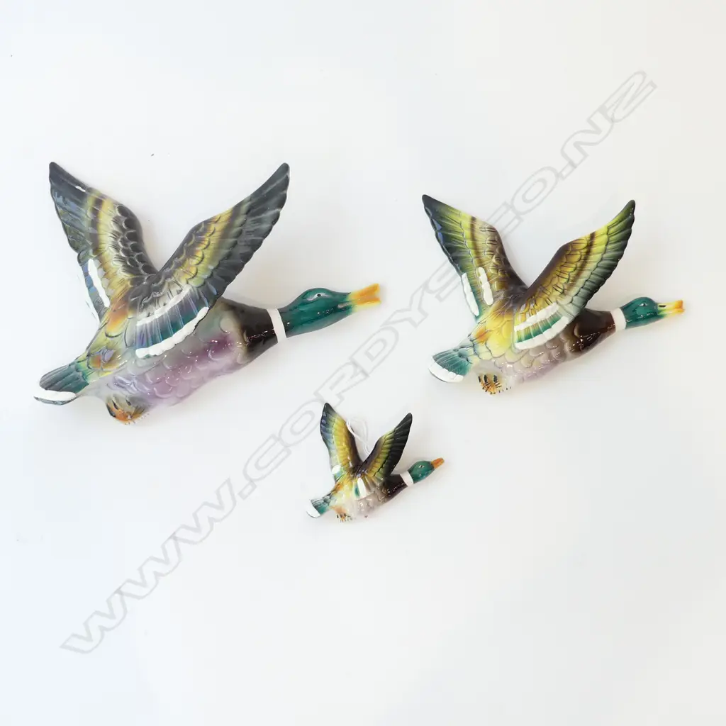 3 CERAMIC WALL DUCKS (SMALLEST REPAIRED) H.200mm Image 1++