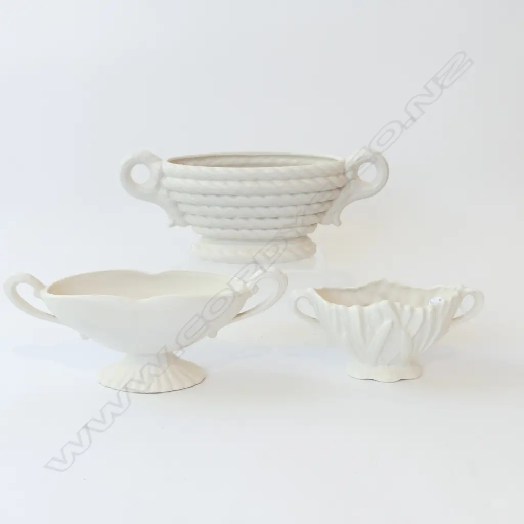 3 WHITE CERAMIC VASES (SMALLEST SYLVAC w. RIM CHIP W.210mm) W.325mm Image 1++