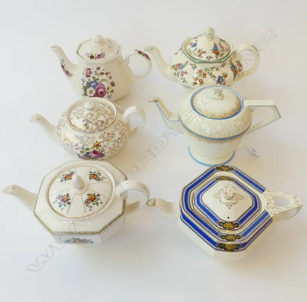 6 ASST. TEAPOTS INCL. DECO PARAGON 'REGENCY' repairs Image 1++
