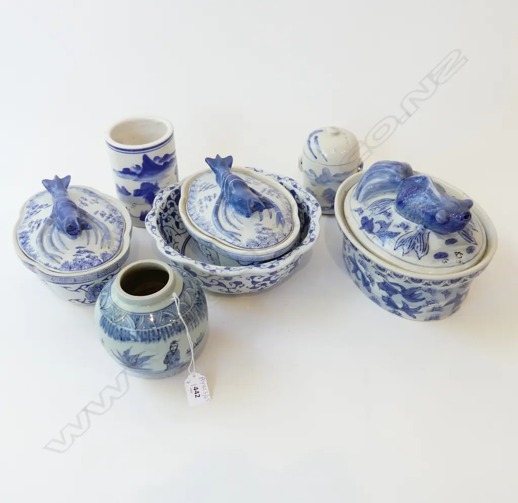 7 PCES ORIENTAL B/W CERAMICS; 4 LIDDED CONTAINERS (1 AF), 2 VASES & BOWL 240mm dia Image 1++