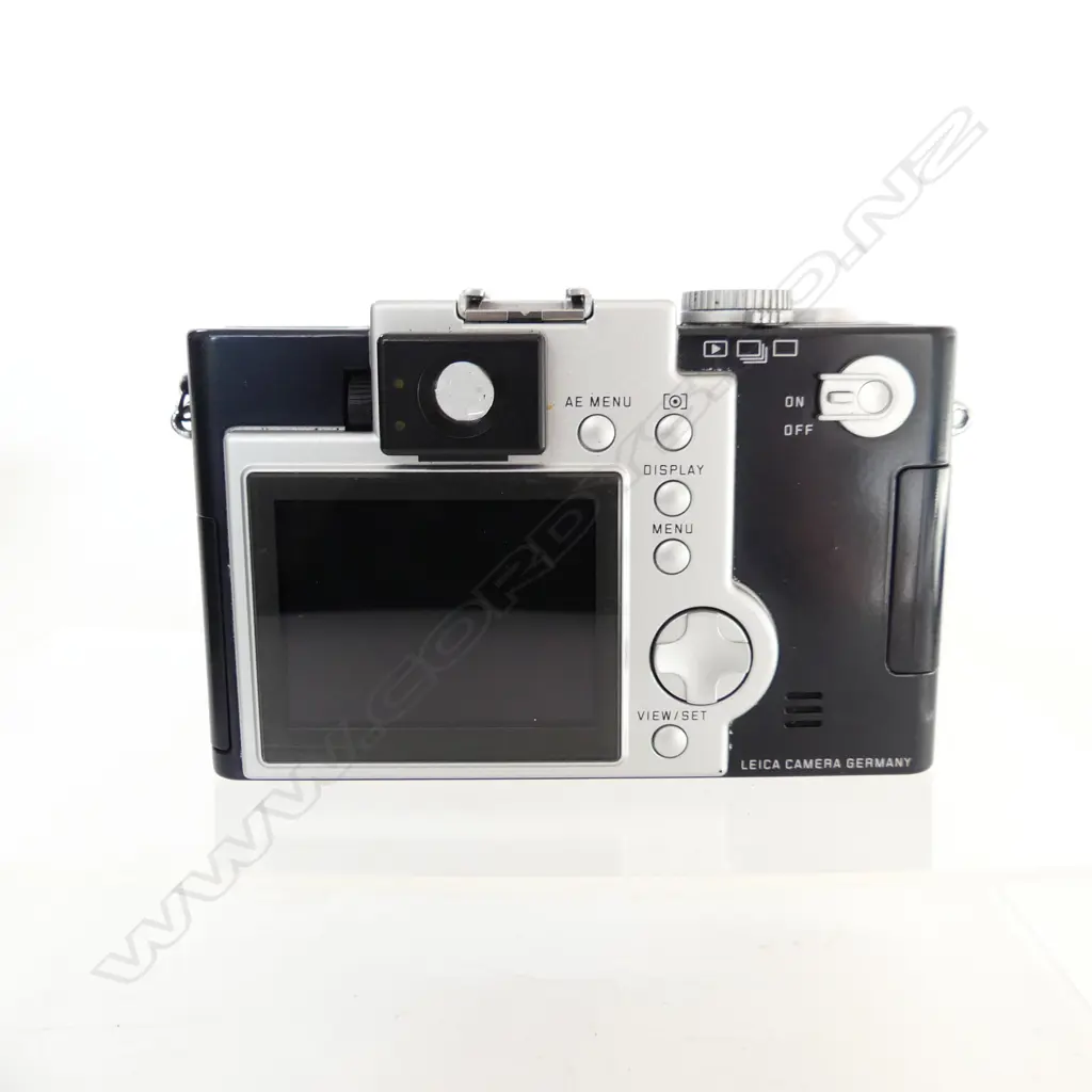 modern LEICA DIGILUX 1 digital CAMERA in original box Image 1++