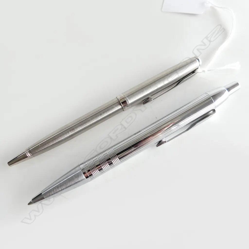 2 PARKER BALL POINT PENS - AS NEW Image 1++